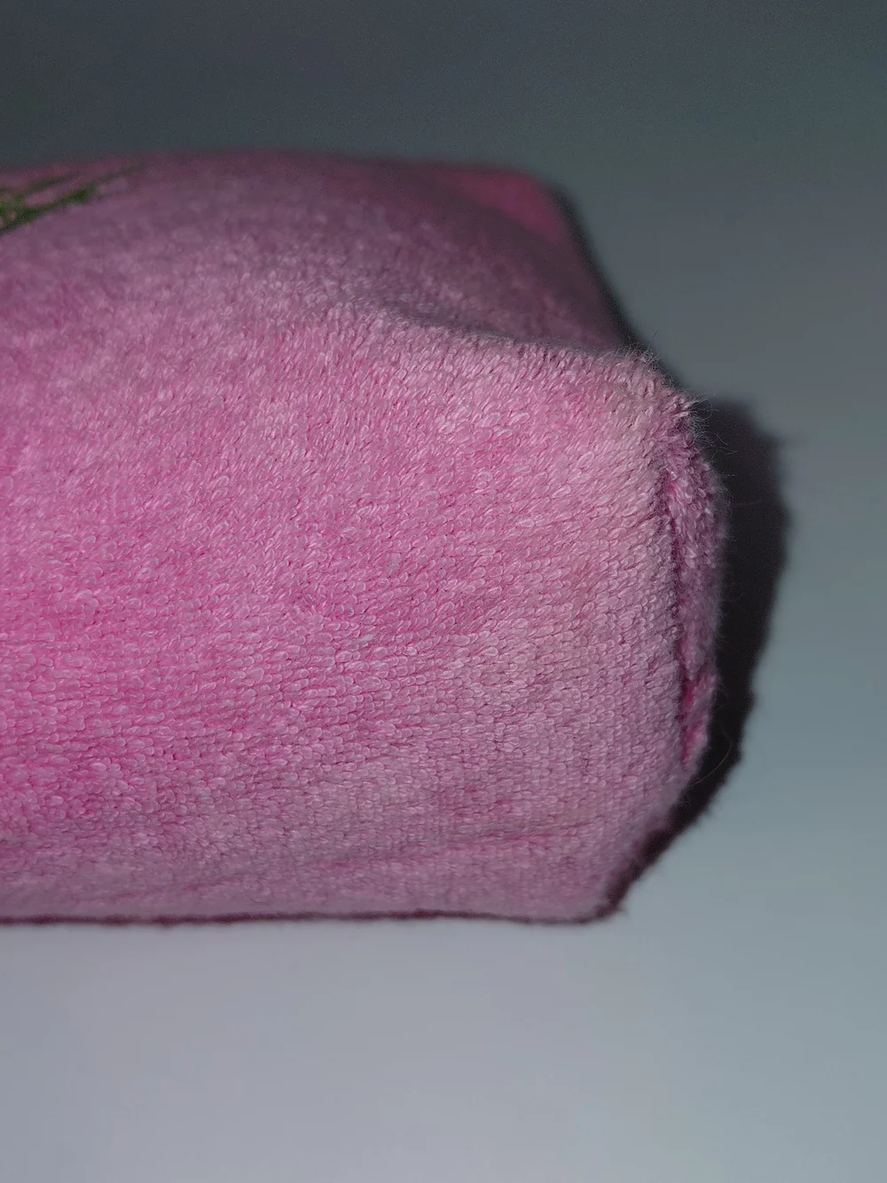 Y2K Juicy Couture Pink 'Love Juicy' Zip Terry Cloth Cosmetic Pouch VGC